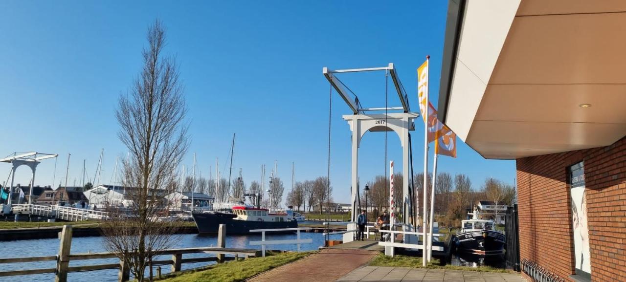 Onder De Pannen Apartamento Stavoren Exterior foto